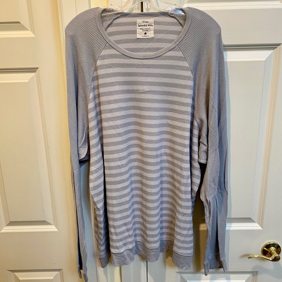 Splendid Mills Men’s Grey & White Long Sleeve Tee - Picture 2 of 5